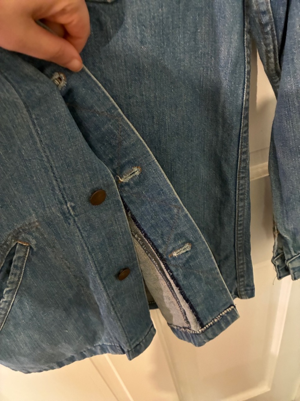 EUC VINTAGE WRANGLER Classic Blue Denim Jeans Jacket - Picture 7 of 8